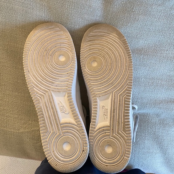 Nike Air Force high top men’s shoe - Picture 2 of 3